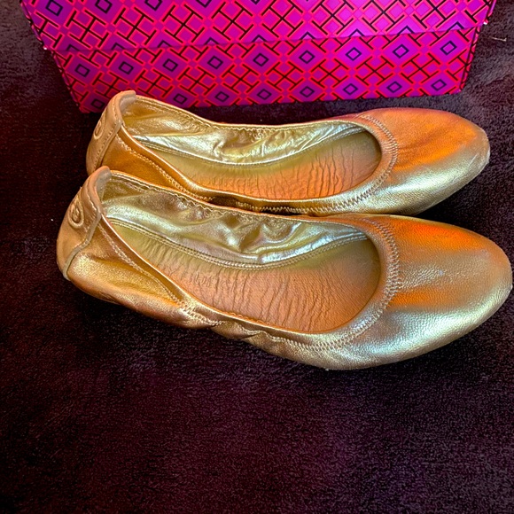 GUC Tory Burch size 9 gold ballet flats - Picture 4 of 10